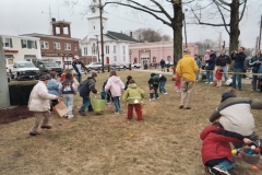 2004-easter-egg-hunt-09