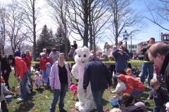2006-easter-egg-hunt-37