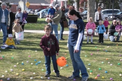 2011-easter-egg-hunt-19