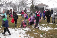 2015-easter-egg-hunt-156