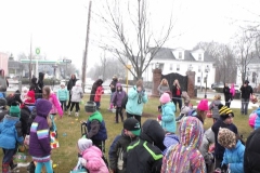 2015-easter-egg-hunt-203
