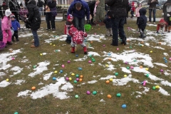 2015-easter-egg-hunt-213