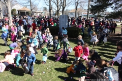 2016-easter-egg-hunt-1017