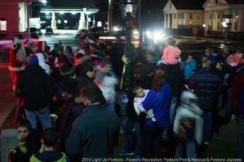 2015-holiday-tree-lighting-010