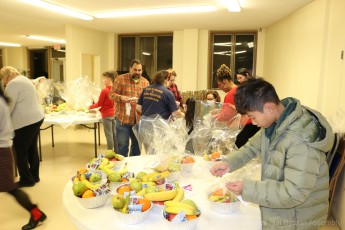 2024-Fruit-Basket-Assembly-08