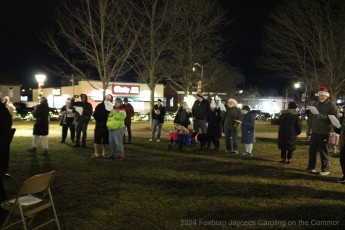 2024-Foxboro-Jaycees-Caroling-on-the-Common-08