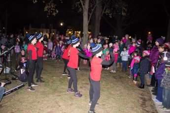 2018-holiday-tree-lighting-740