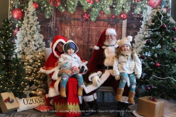 2025-Foxboro-Jaycees-Santa-Light-Uptown-622