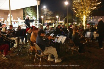 2025-Foxboro-Jaycees-Caroling-on-the-Common-901