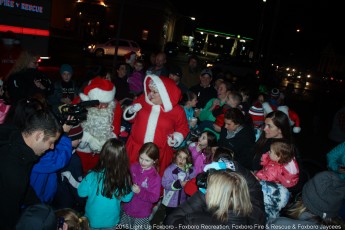 2015-holiday-tree-lighting-006