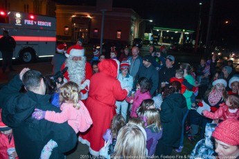 2015-holiday-tree-lighting-009
