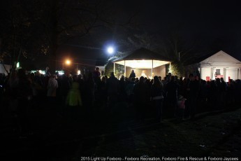 2015-holiday-tree-lighting-018