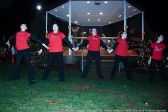 2015-holiday-tree-lighting-024