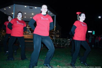 2015-holiday-tree-lighting-028
