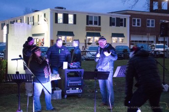 2018-holiday-tree-lighting-757