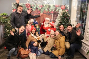2025-Foxboro-Jaycees-Santa-Light-Uptown-609