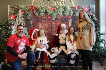 2025-Foxboro-Jaycees-Santa-Light-Uptown-612
