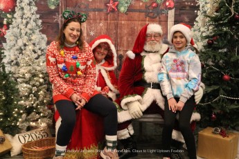 2025-Foxboro-Jaycees-Santa-Light-Uptown-621