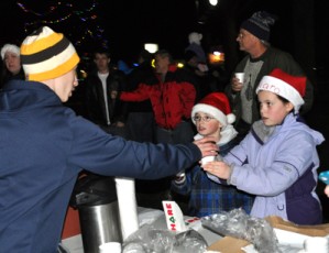2012-christmas-carols-00