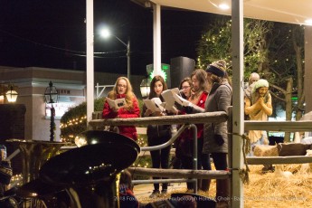 2018-caroling-on-common-020