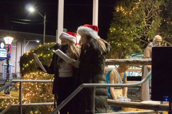 2021-Jaycee-Caroling-On-Common-246
