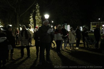 2024-Foxboro-Jaycees-Caroling-on-the-Common-16