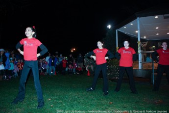 2015-holiday-tree-lighting-025