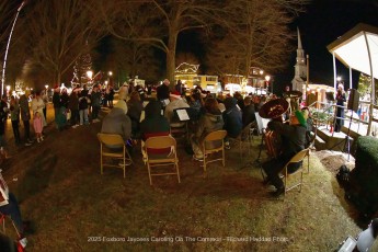 2025-Foxboro-Jaycees-Caroling-on-the-Common-904