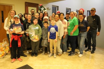 2025-foxboro-jaycees-fruit-basket-assembly-007