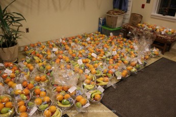 2025-foxboro-jaycees-fruit-basket-assembly-011