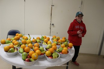2025-foxboro-jaycees-fruit-basket-assembly-018
