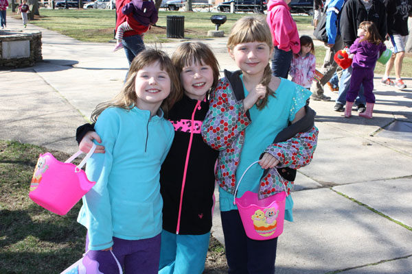 Seven year old Triplets Sophia, Olivia and Kaylei are ready for the Easter Egg Hunt