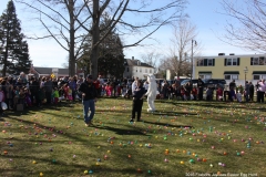 2016-easter-egg-hunt-1034