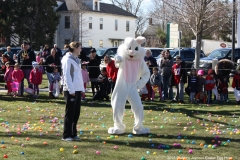 2016-easter-egg-hunt-1036