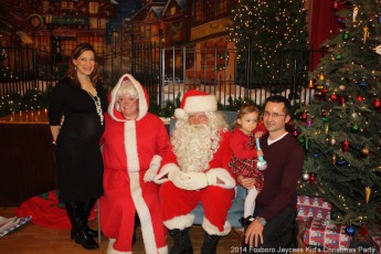 2014-jaycee-christmas-kids-party-011