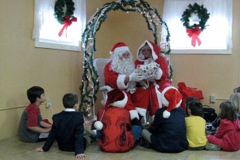 2008-kids-christmas-party-90