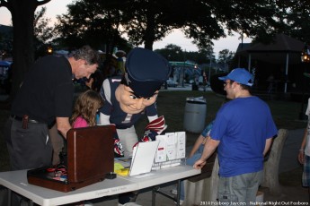 2014_jaycee_family_night_out_040