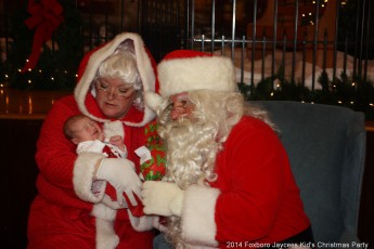 2014-jaycee-christmas-kids-party-037