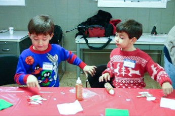 2006-kids-christmas-party-17