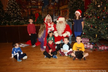 2014-jaycee-christmas-kids-party-006