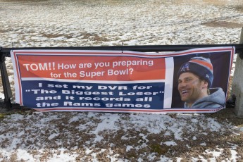 2019-PatsRally-RG--FarmerBanner-8019