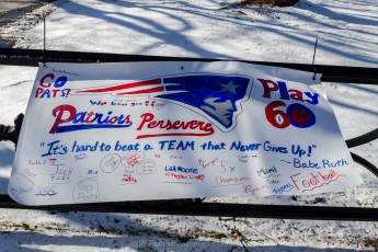 2018-PatsRally-137-0074--02-HandMadeBanners 037