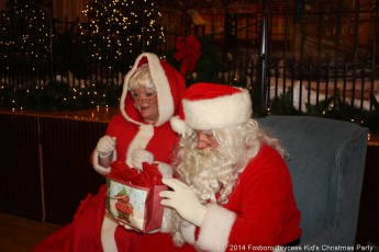 2014-jaycee-christmas-kids-party-033