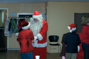 2008-kids-christmas-party-87