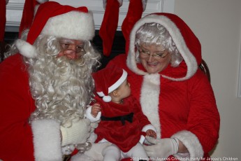 2015-jaycee-christmas-kids-party-012
