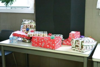 2006-kids-christmas-party-20