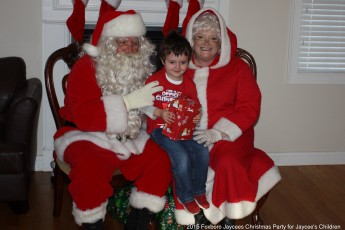 2015-jaycee-christmas-kids-party-028