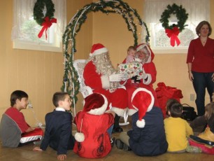 2008-kids-christmas-party-58