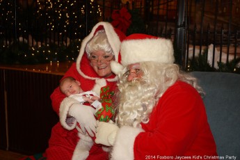 2014-jaycee-christmas-kids-party-035