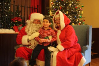 2012-024-jaycee-christmas-kids-party